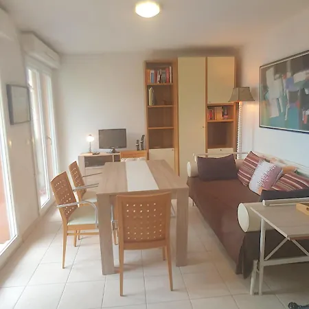 شقة Appartement Saint Roman *